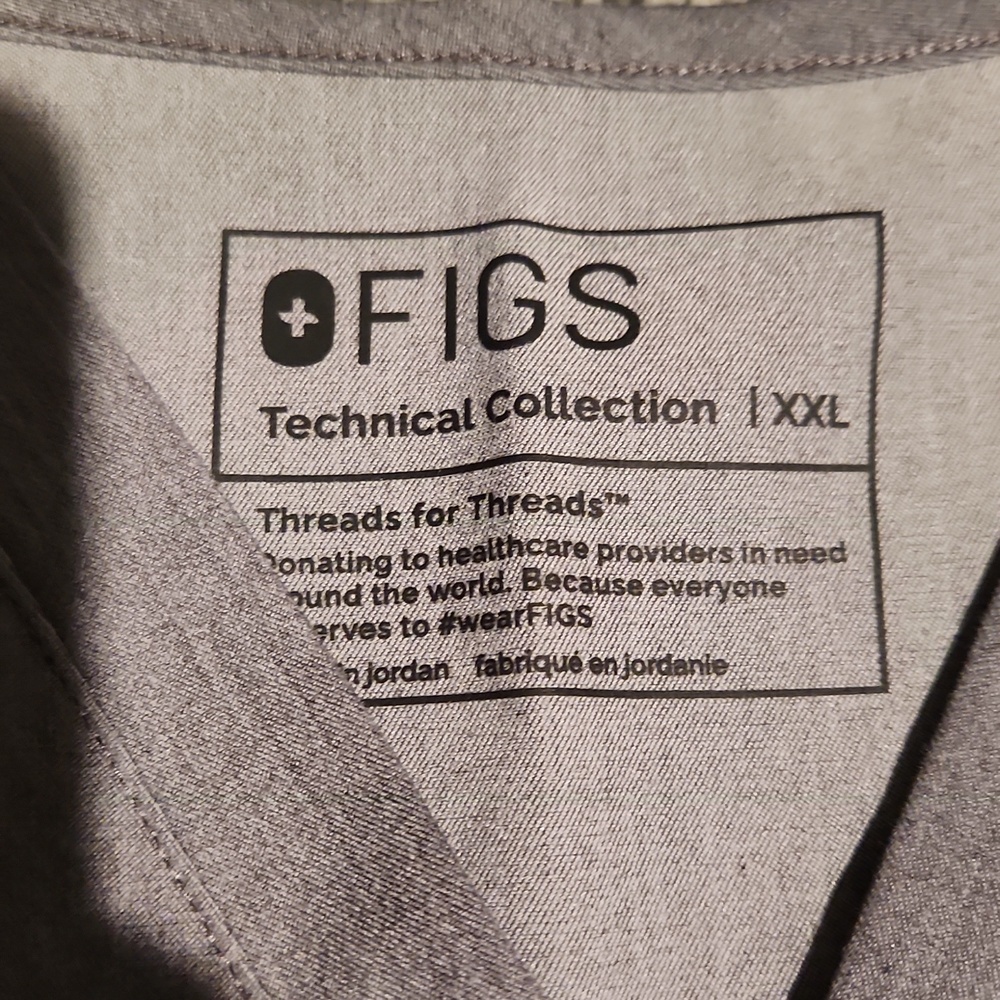 Figs Graphite Gray Scrub Set - Catarina Top And Kade Cargo Pants XXL - Picture 2 of 3